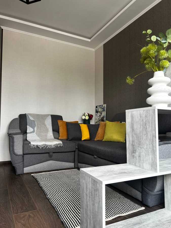 Продажа 2-комнатной квартиры 64 м², Саперно-Слободская ул., 24