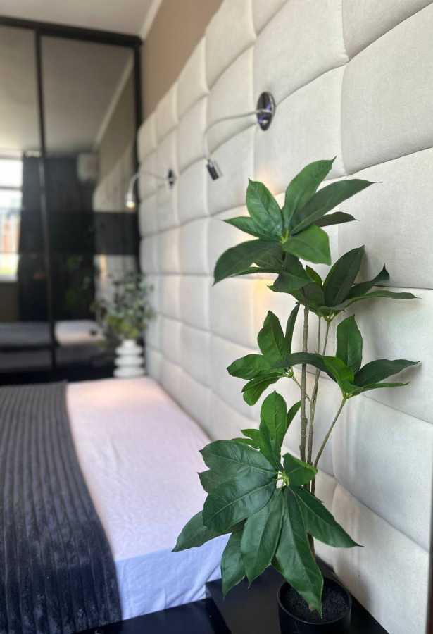 Продажа 2-комнатной квартиры 64 м², Саперно-Слободская ул., 24