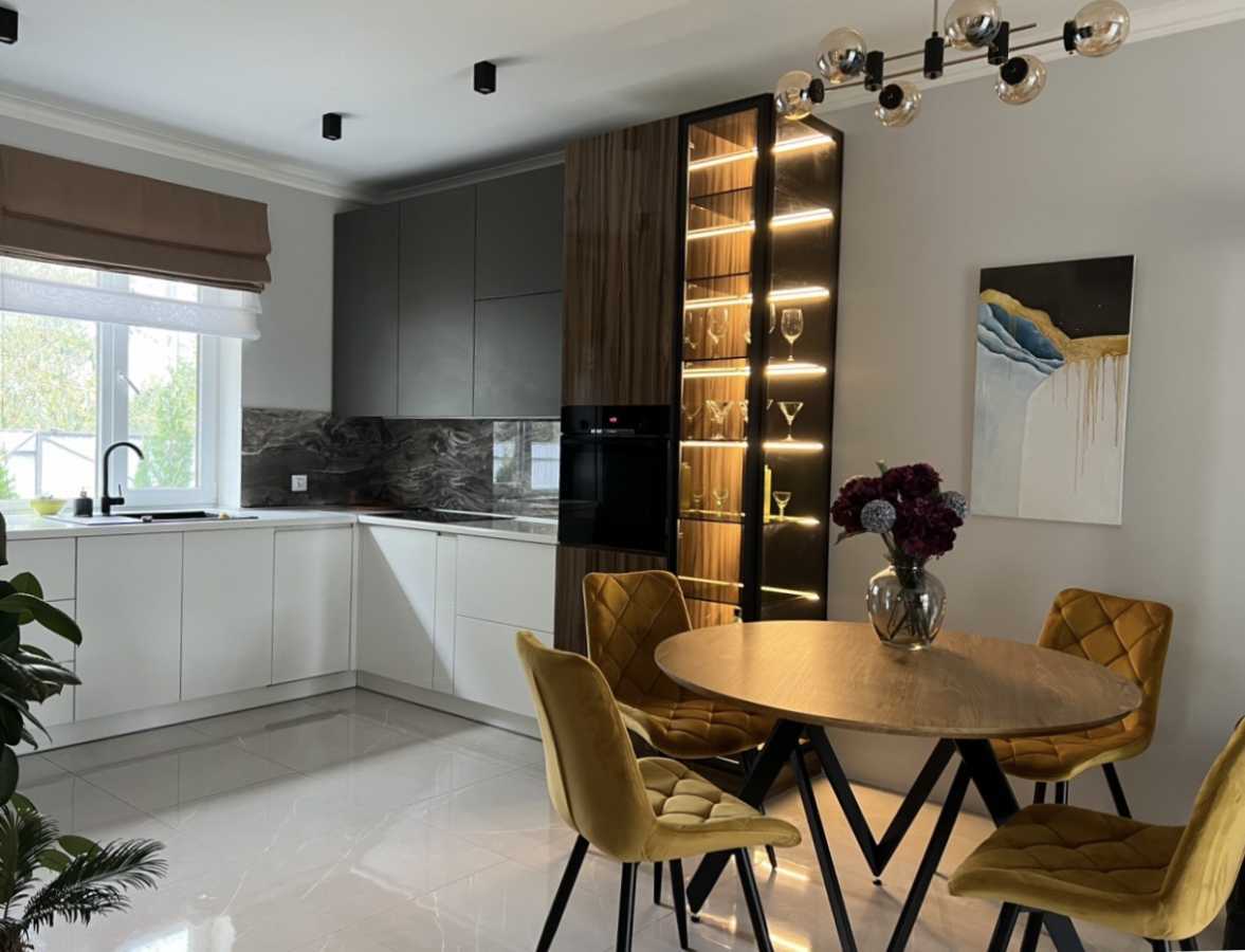 Продаж будинку 110 м², Юності вул.