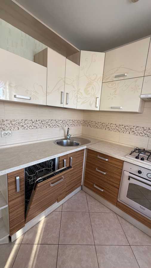 Аренда 1-комнатной квартиры 50 м², Симоненко ул., 4