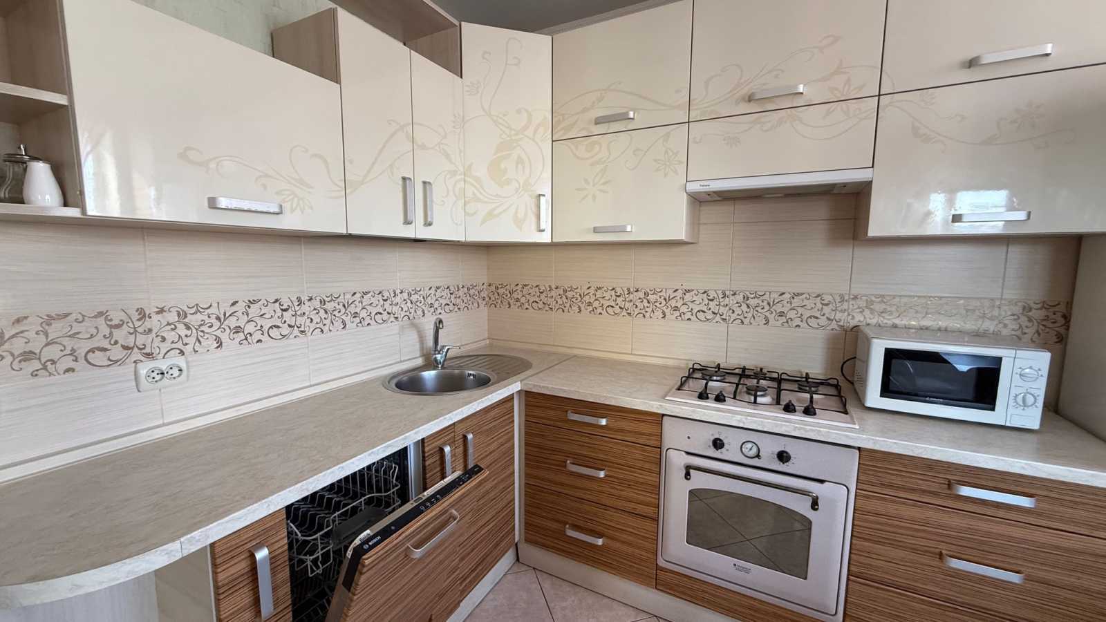 Аренда 1-комнатной квартиры 50 м², Симоненко ул., 4