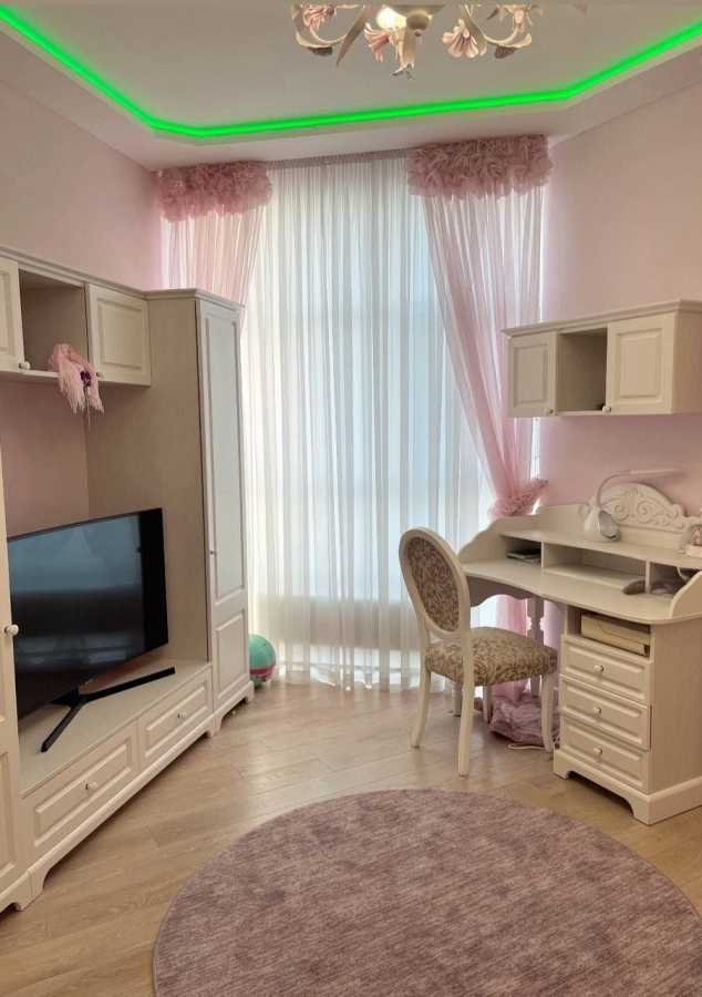 Аренда 4-комнатной квартиры 127 м², Саперное Поле ул., 14/55