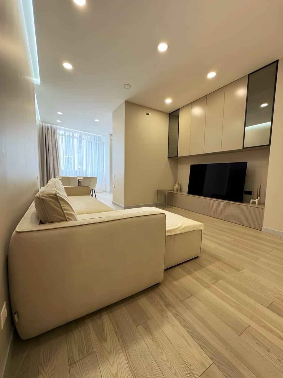 Продажа 4-комнатной квартиры 120 м², Симферопольская ул.