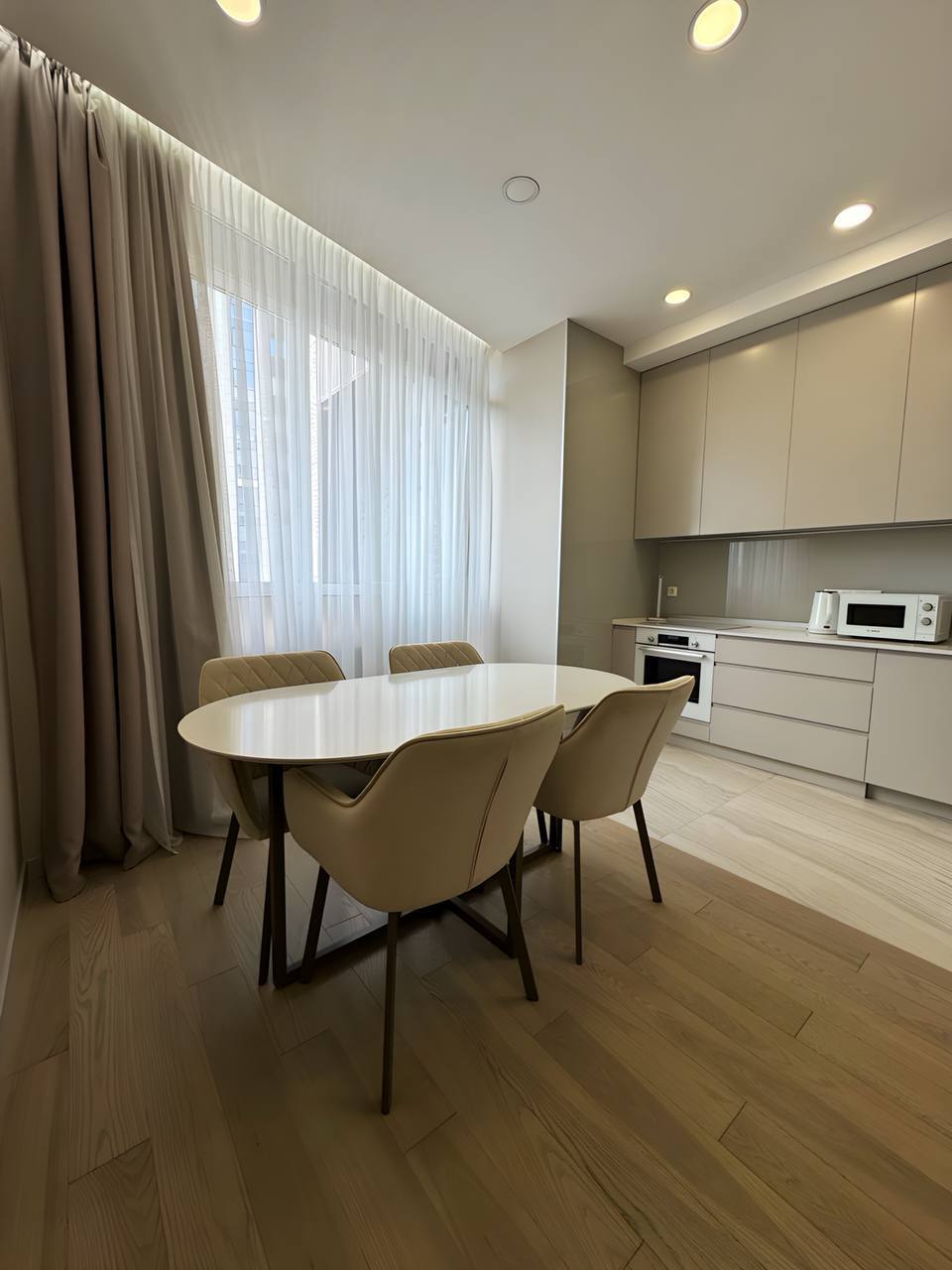 Продажа 4-комнатной квартиры 120 м², Симферопольская ул.