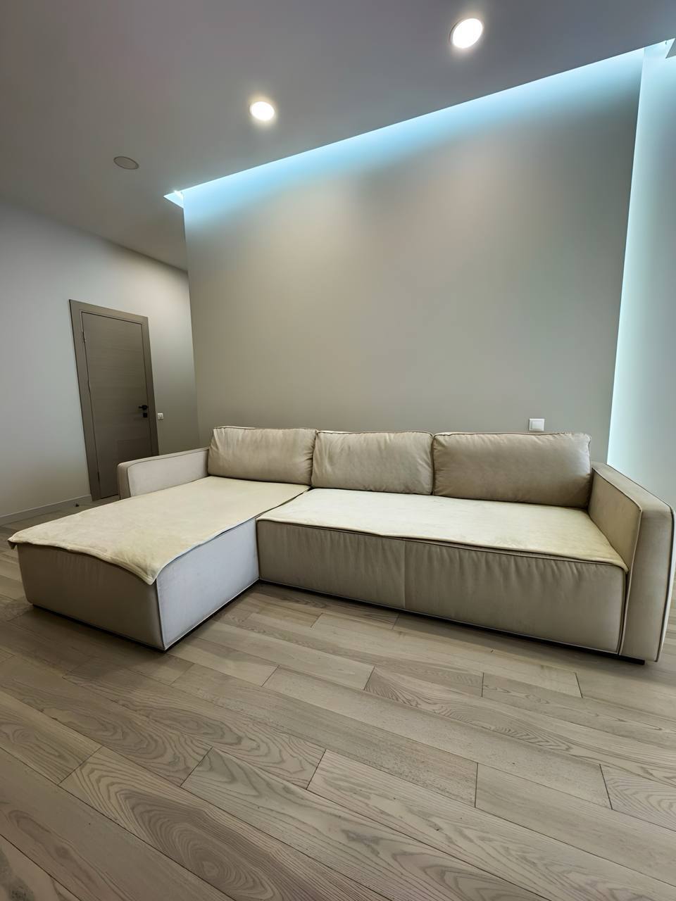 Продажа 4-комнатной квартиры 120 м², Симферопольская ул.