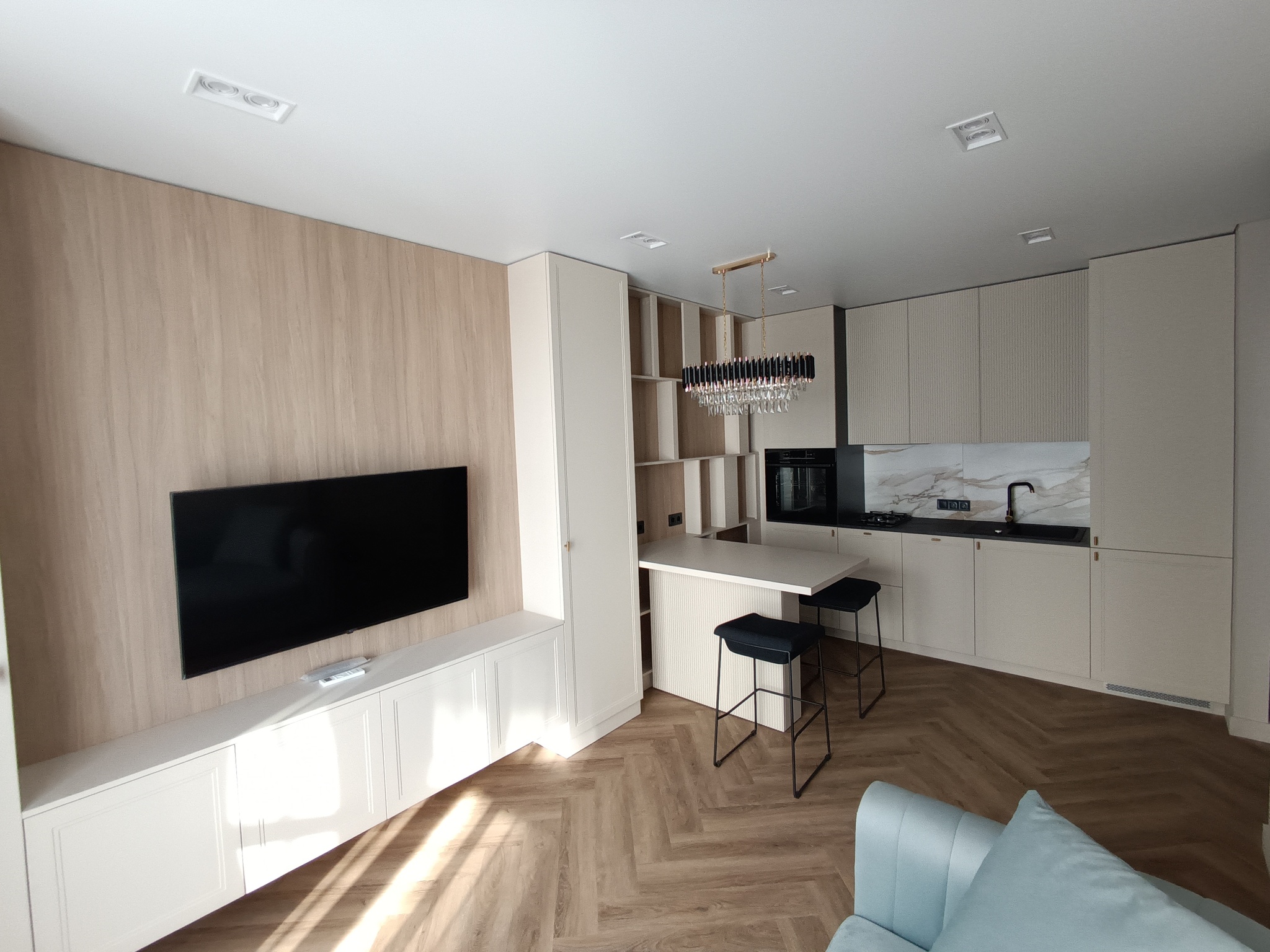 Продаж 1-кімнатної квартири 39.9 м²