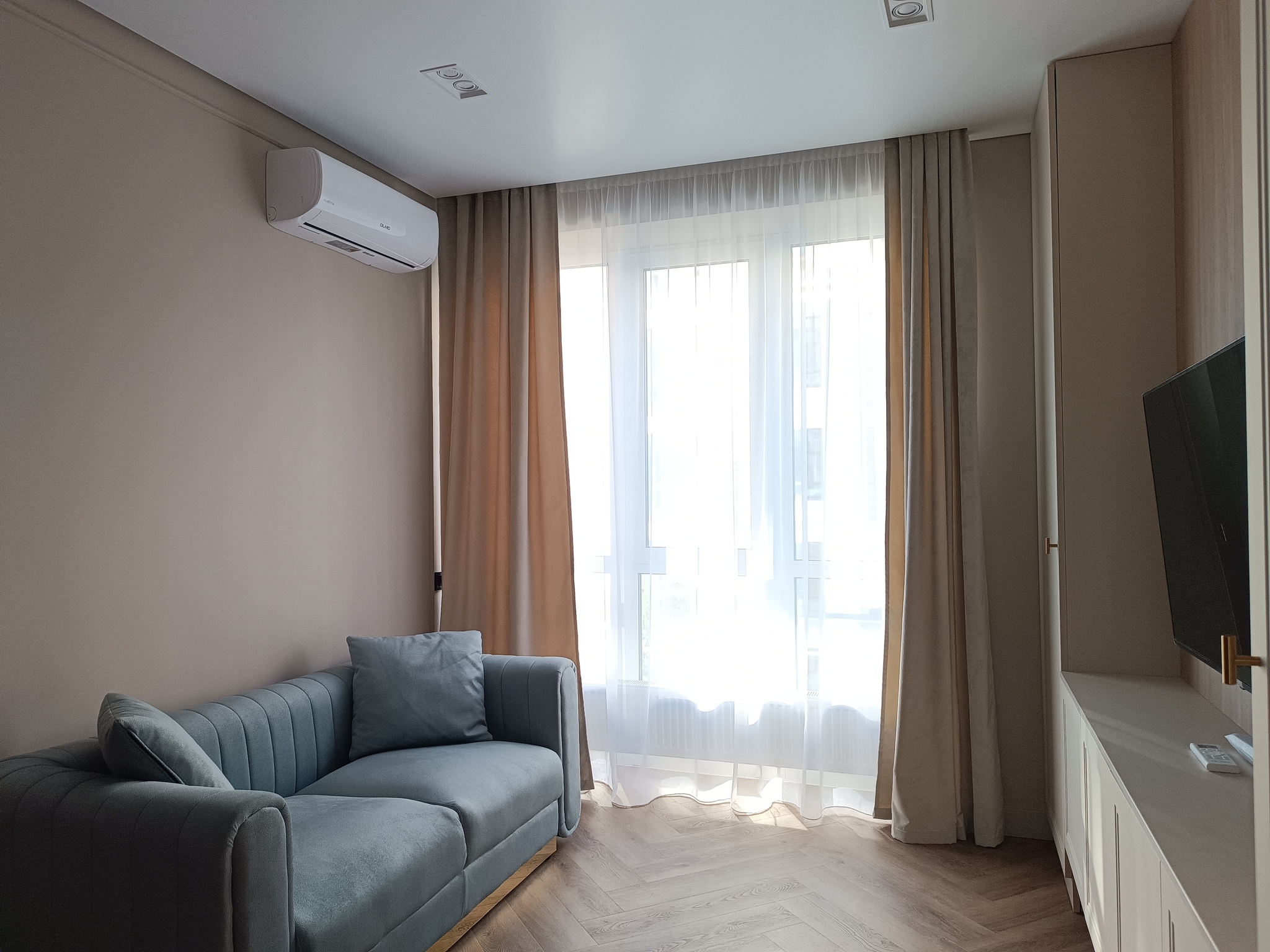 Продаж 1-кімнатної квартири 39.9 м²