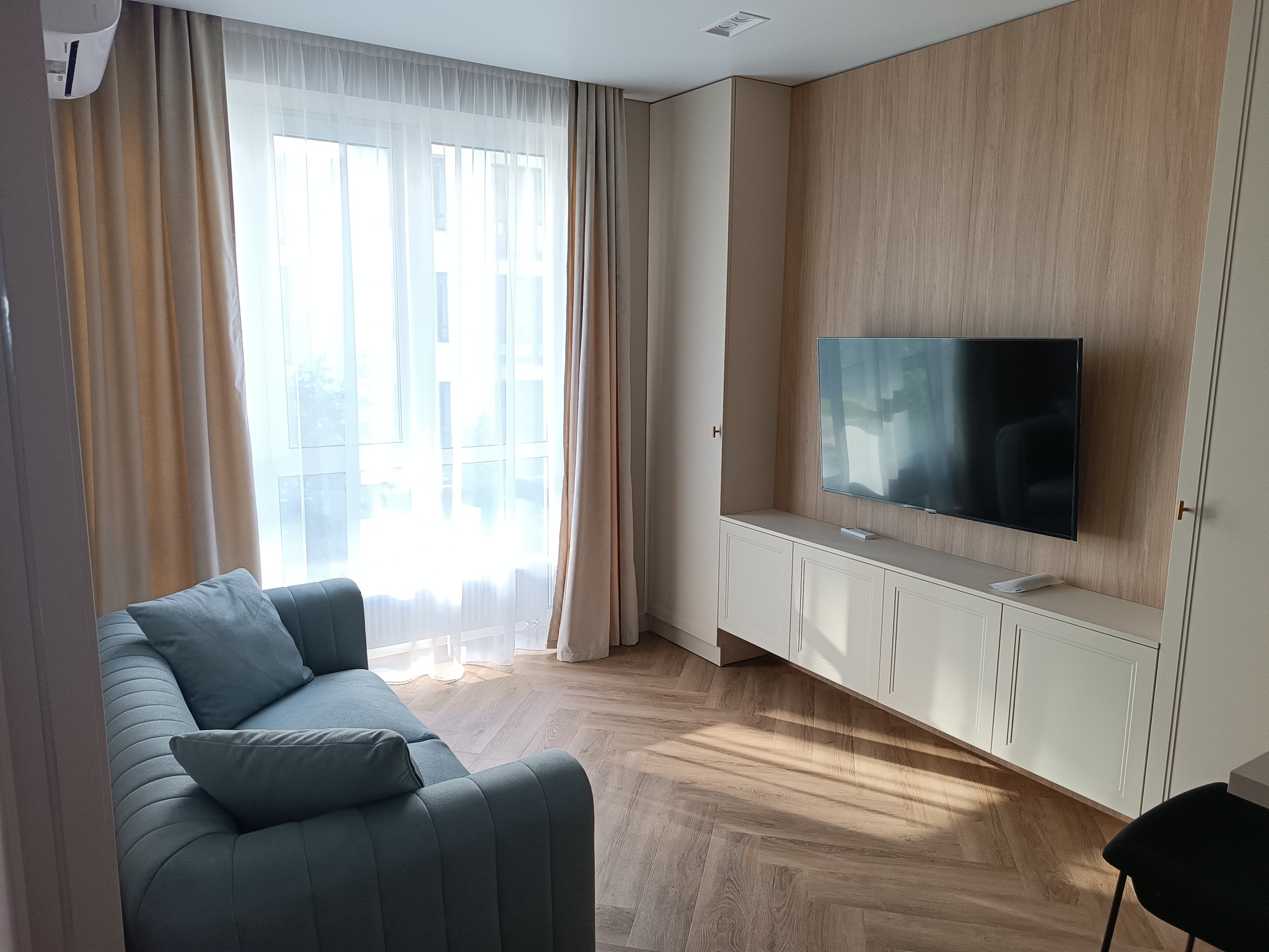 Продаж 1-кімнатної квартири 39.9 м²