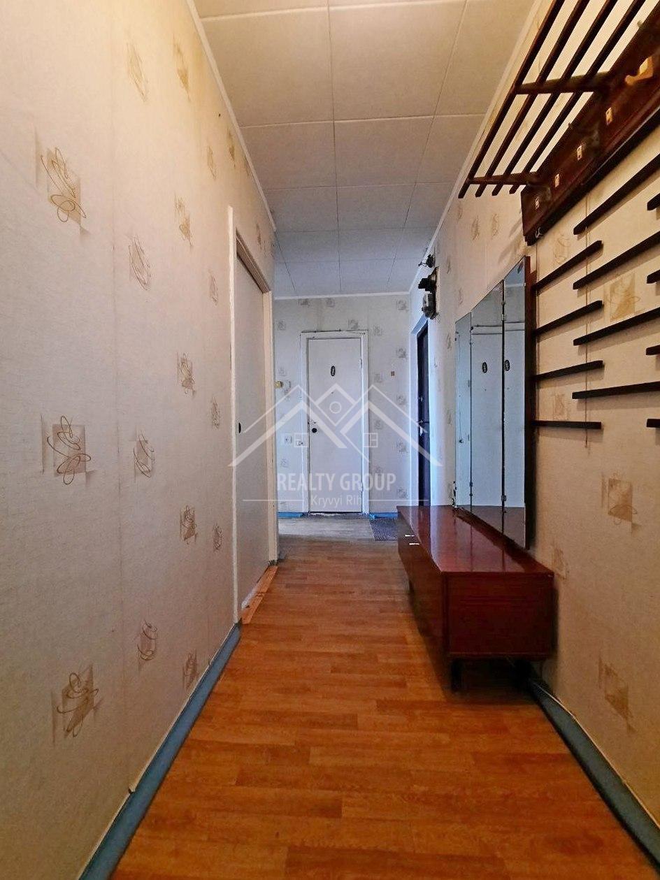 Продажа 3-комнатной квартиры 58 м², Космонавтов ул., 17