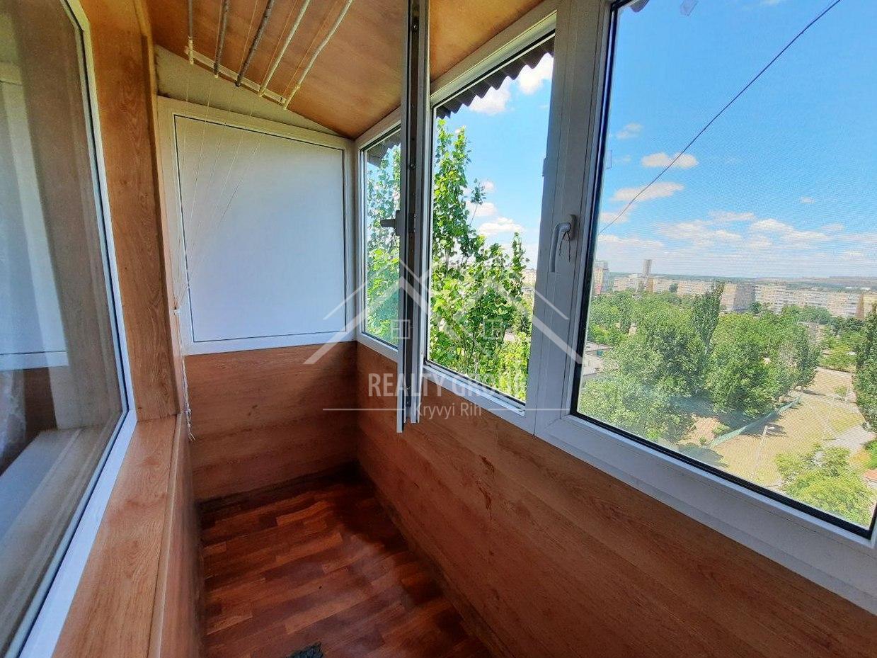 Продажа 3-комнатной квартиры 58 м², Космонавтов ул., 17