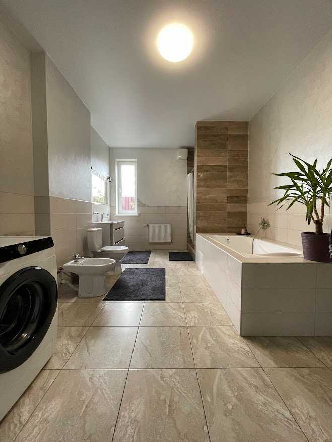 Продаж будинку 179 м², Білозіра