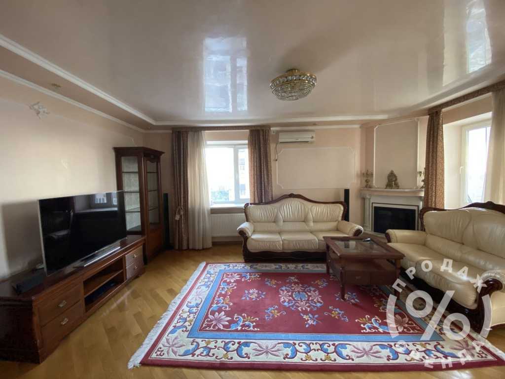 Продажа 3-комнатной квартиры 141 м², Победы просп., 107