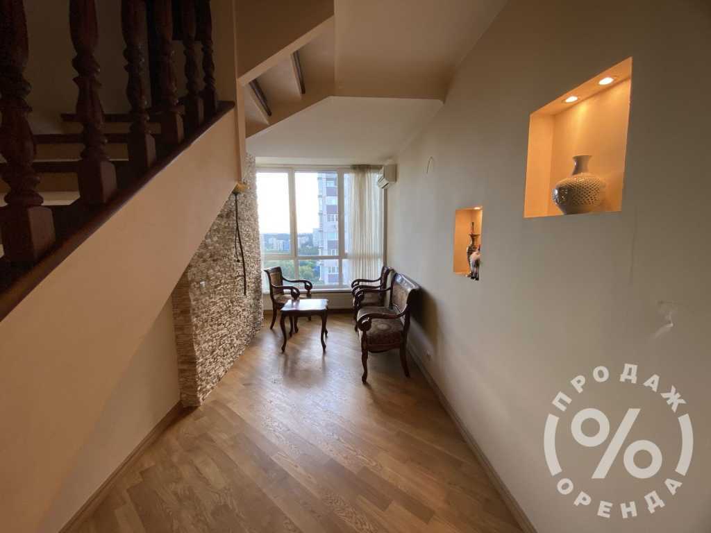 Продажа 3-комнатной квартиры 141 м², Победы просп., 107