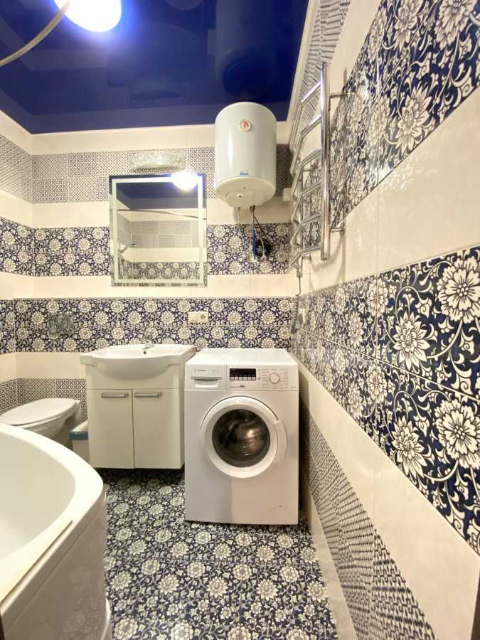 Продажа 2-комнатной квартиры 48 м², Андрея Аболмасова ул., 7