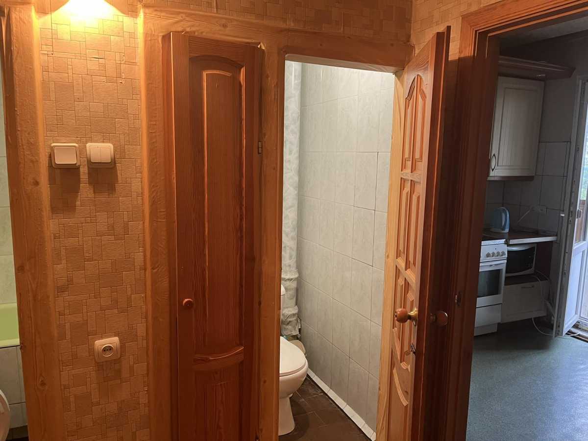 Продаж 2-кімнатної квартири 52 м², Лариси Руденко вул., 9