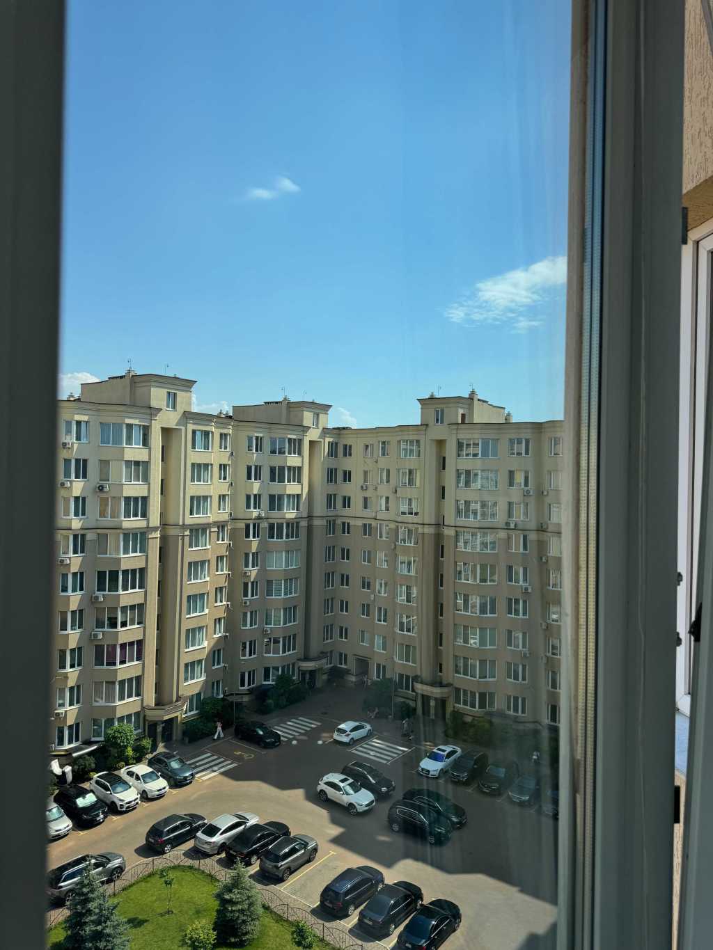 Продажа 1-комнатной квартиры 40 м², Братская ул., 12