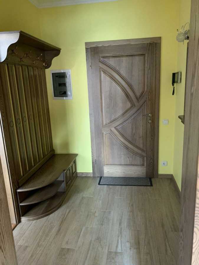 Продажа 1-комнатной квартиры 43 м², Літературна, 6