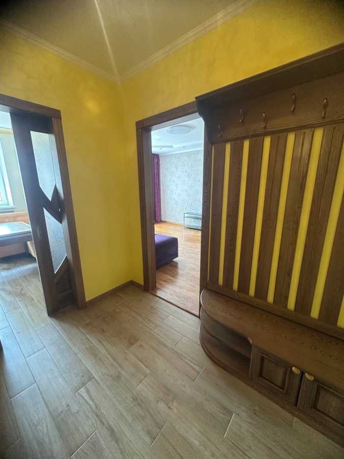 Продажа 1-комнатной квартиры 43 м², Літературна, 6