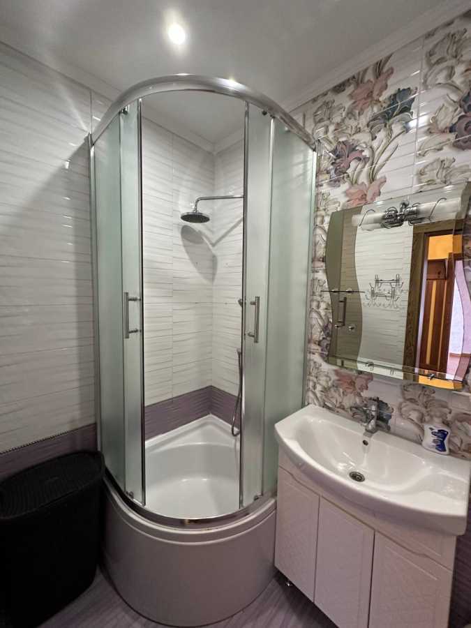 Продажа 1-комнатной квартиры 43 м², Літературна, 6