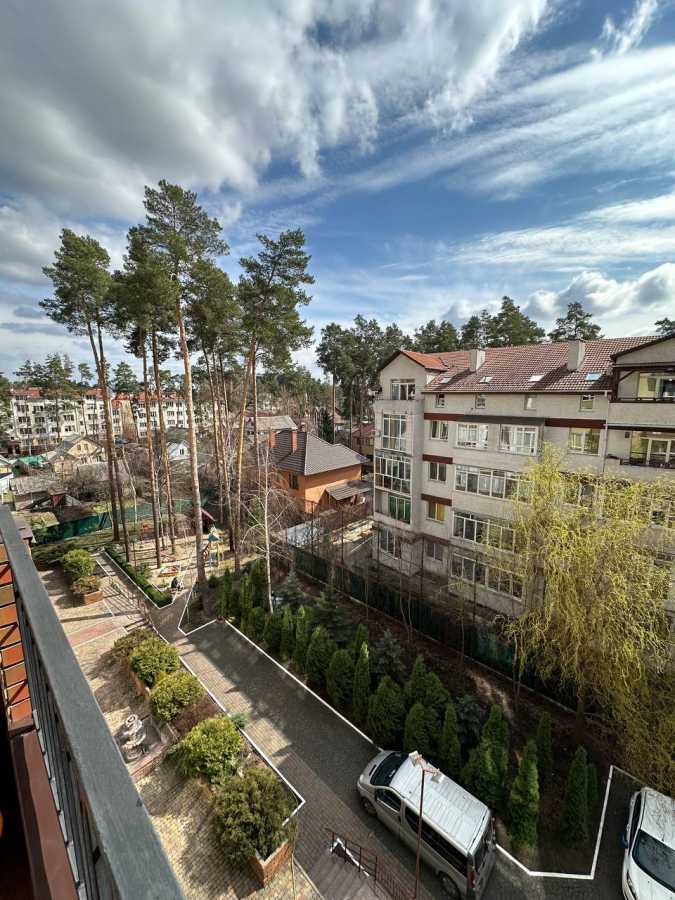 Продажа 1-комнатной квартиры 43 м², Літературна, 6