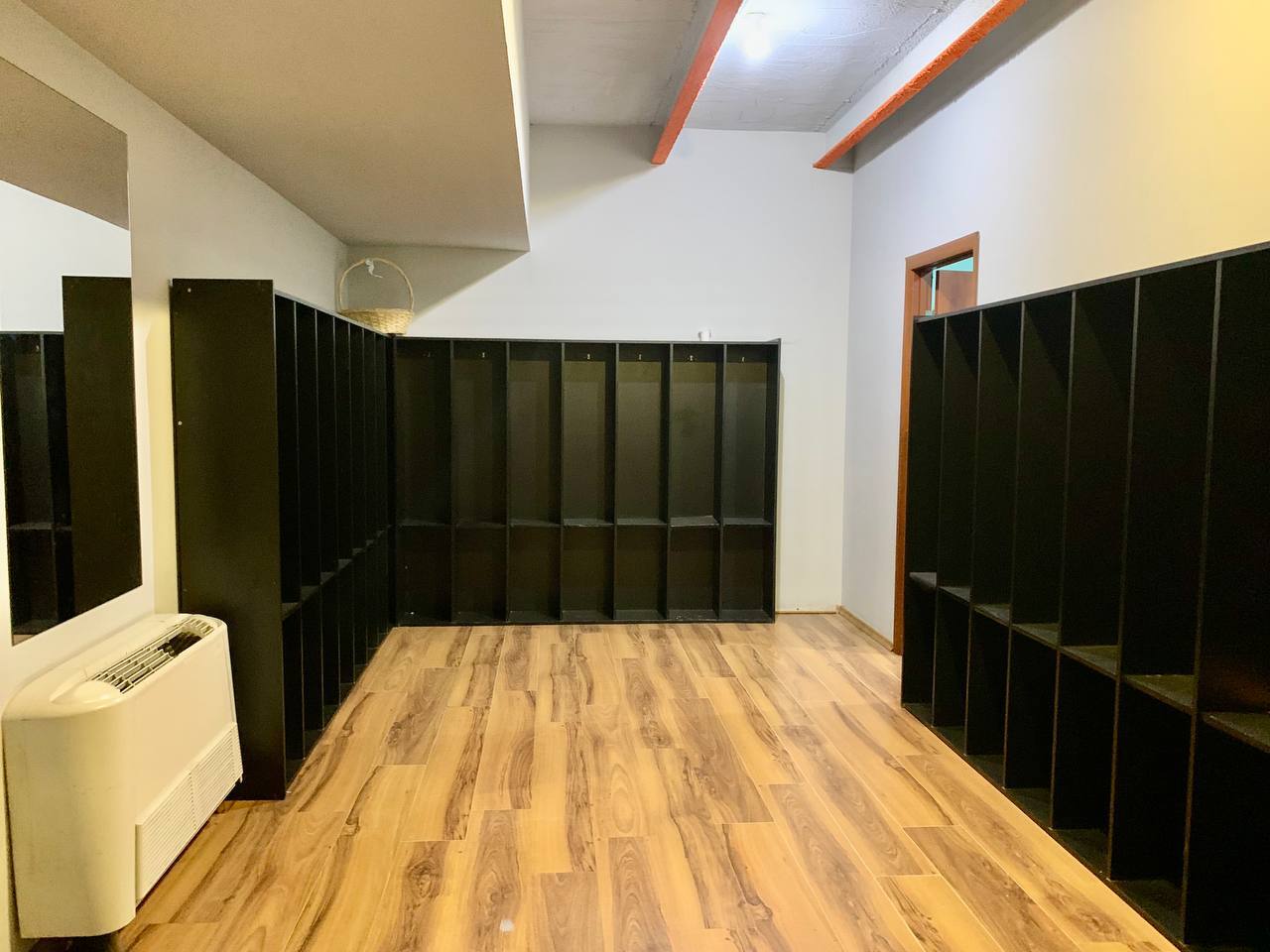 Оренда офісу 140 м², Барикадна вул.