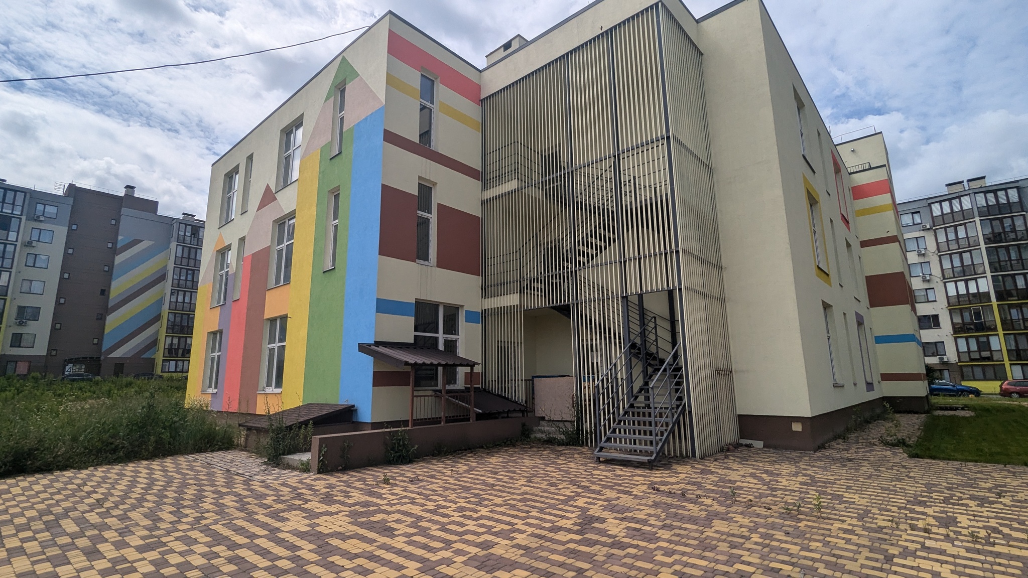 Продажа отдельно стоящего здания 2227 м², Стеценко ул., вул.,75 Welkome Home на Стеценка