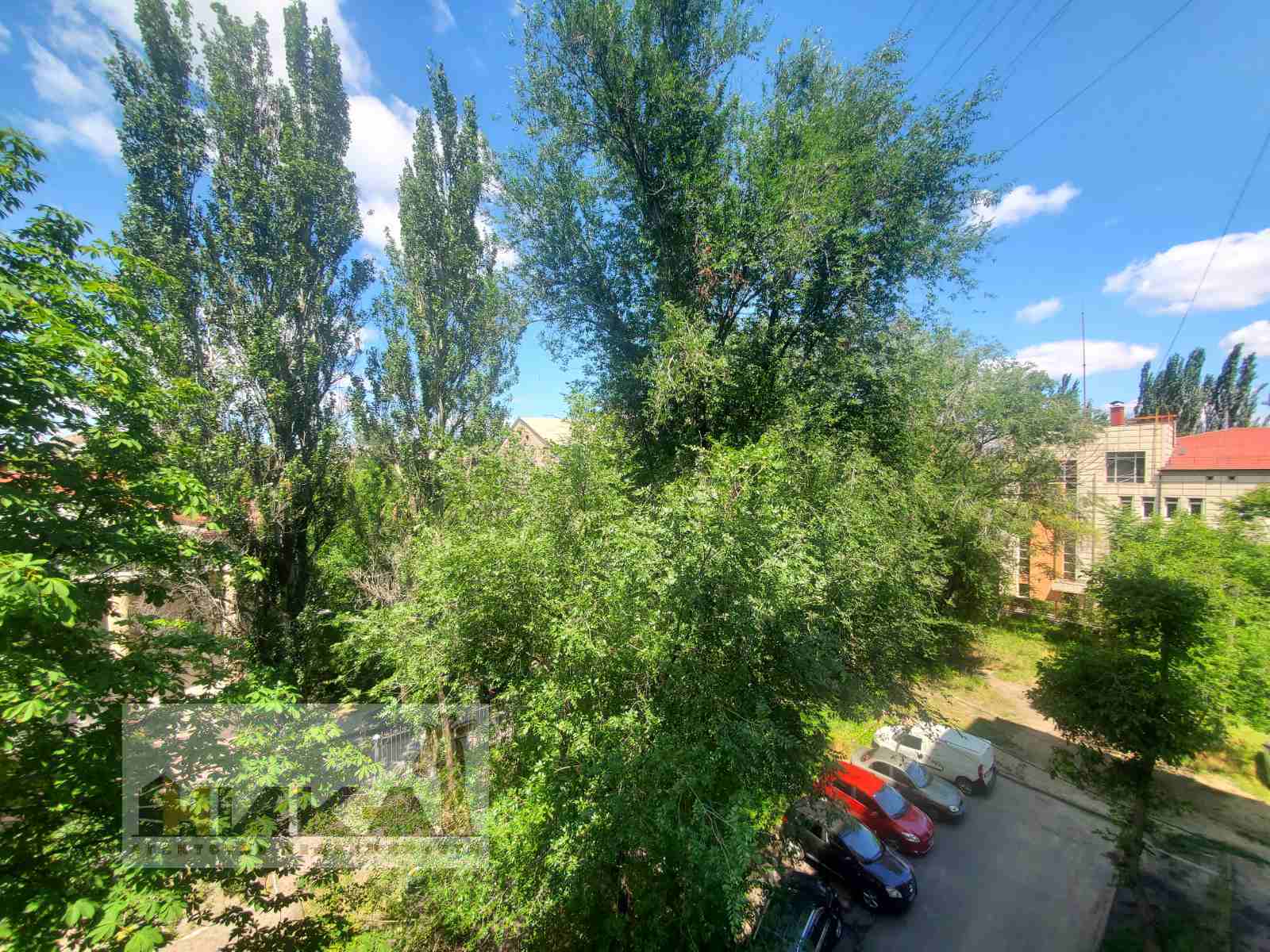 Продажа 3-комнатной квартиры 68 м², Независимой Украины ул.