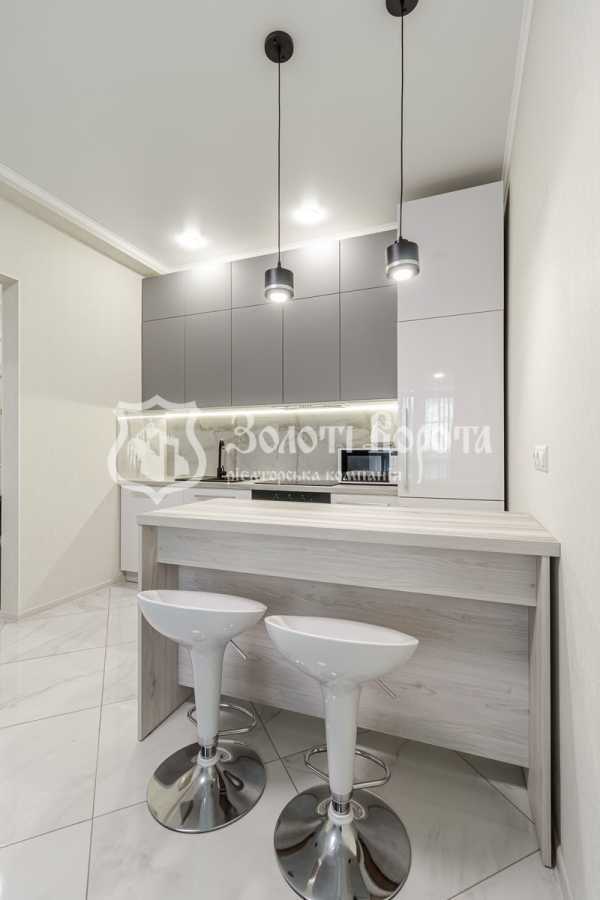 Продаж 1-кімнатної квартири 40 м², Михайла Максимовича вул., 26Г