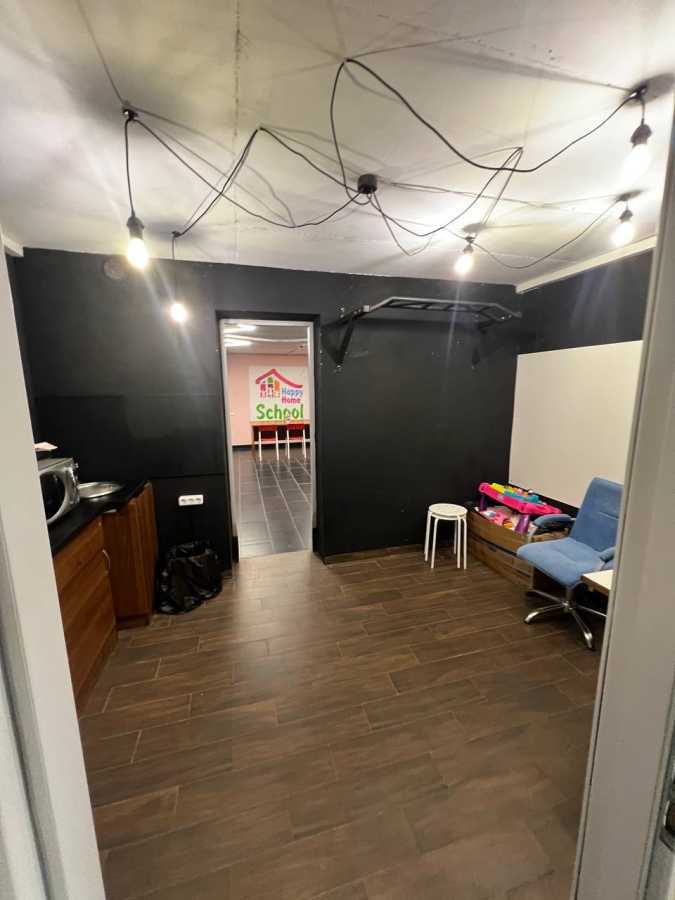Продажа офиса 131 м², Евгения Маланюка ул., 55