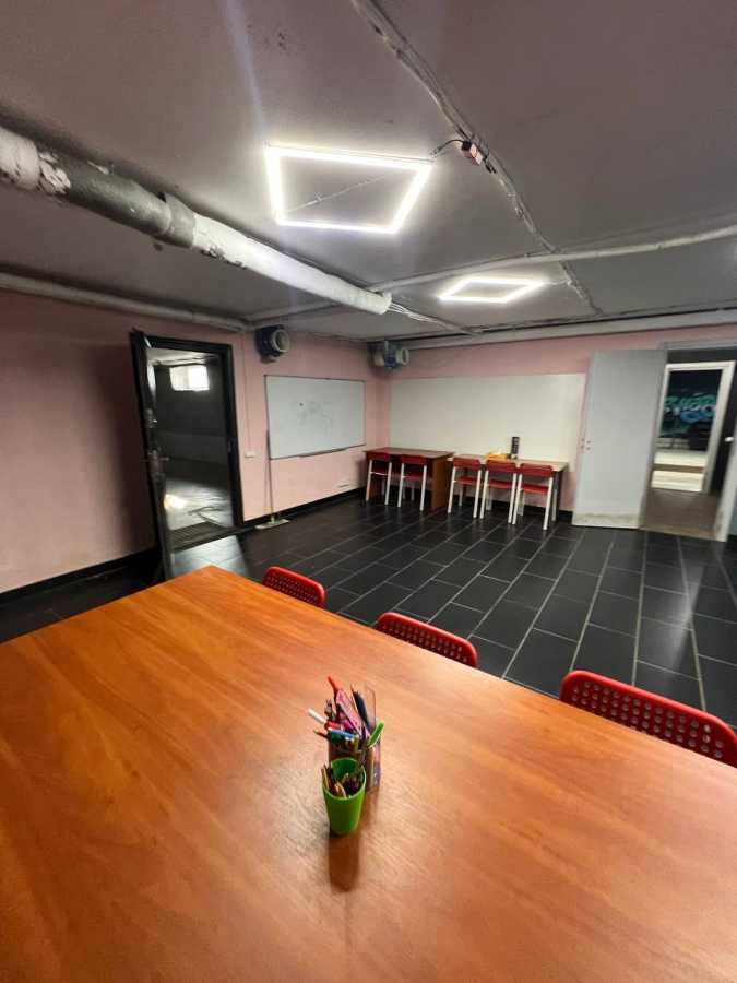Продажа офиса 131 м², Евгения Маланюка ул., 55
