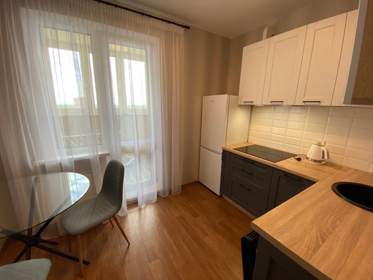 Аренда 1-комнатной квартиры 39 м², Академика Глушкова просп.