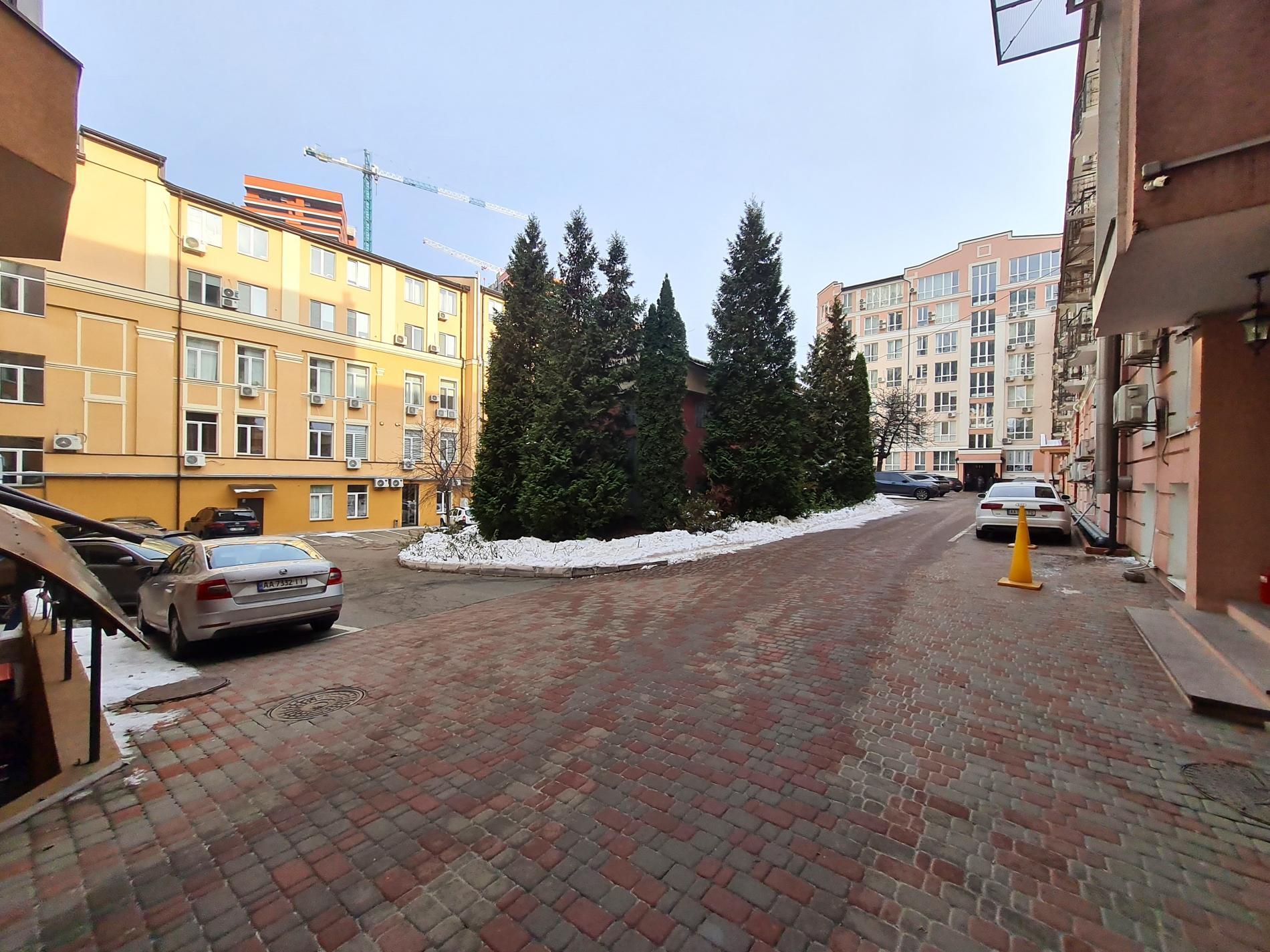 Оренда офісу 91.7 м², Глибочицька вул., 40У
