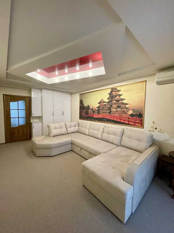 Аренда 2-комнатной квартиры 62 м², Бабкина ул., 12