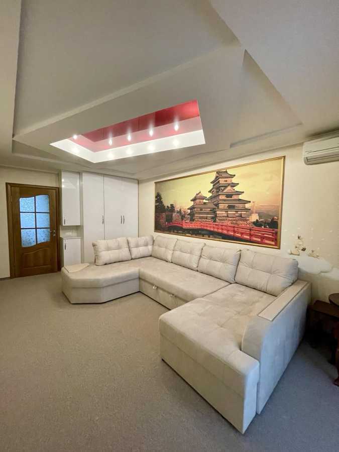 Аренда 2-комнатной квартиры 62 м², Бабкина ул., 12