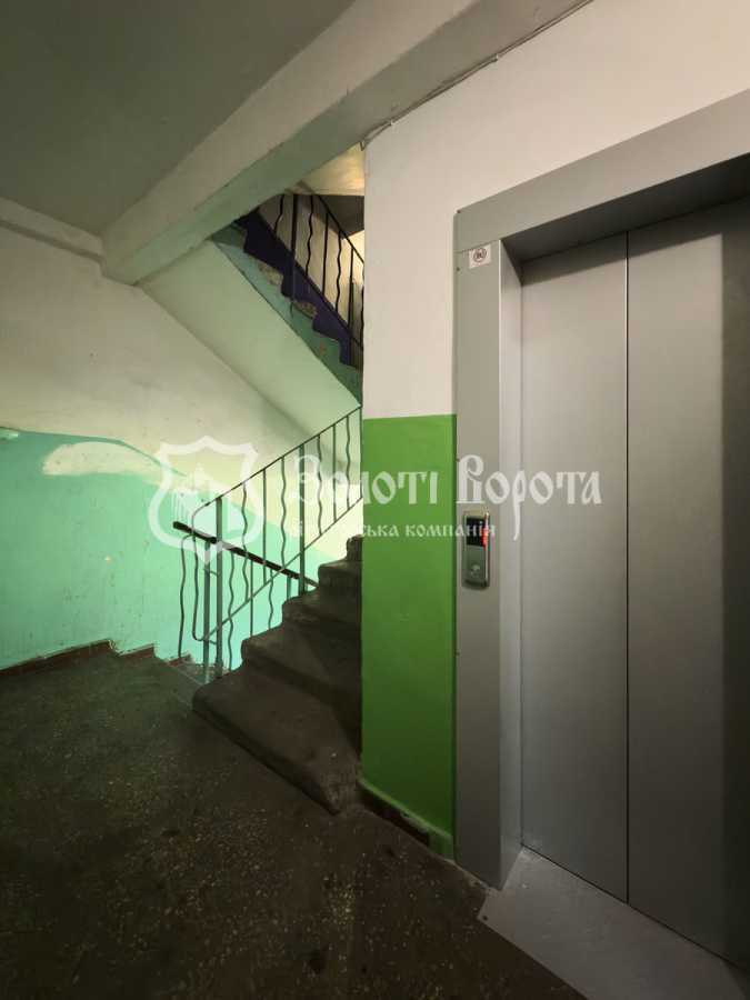 Продаж 2-кімнатної квартири 31.8 м², Сулеймана Стальського вул., 32