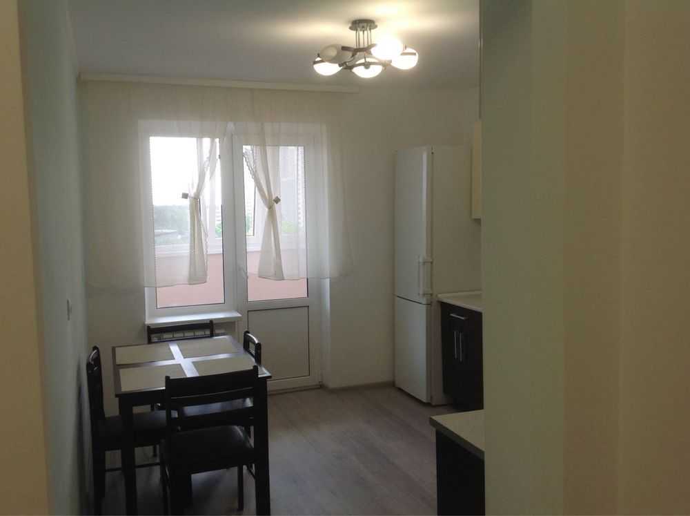 Продаж 1-кімнатної квартири 42 м², Доківська вул., 10 К1