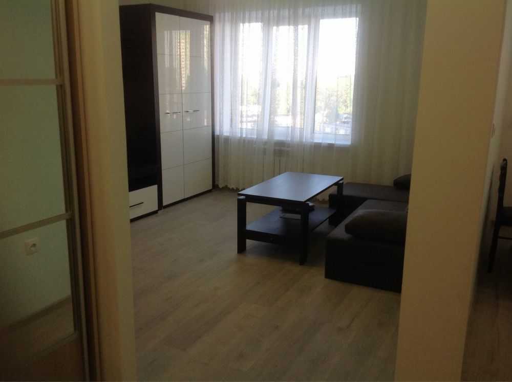 Продаж 1-кімнатної квартири 42 м², Доківська вул., 10 К1