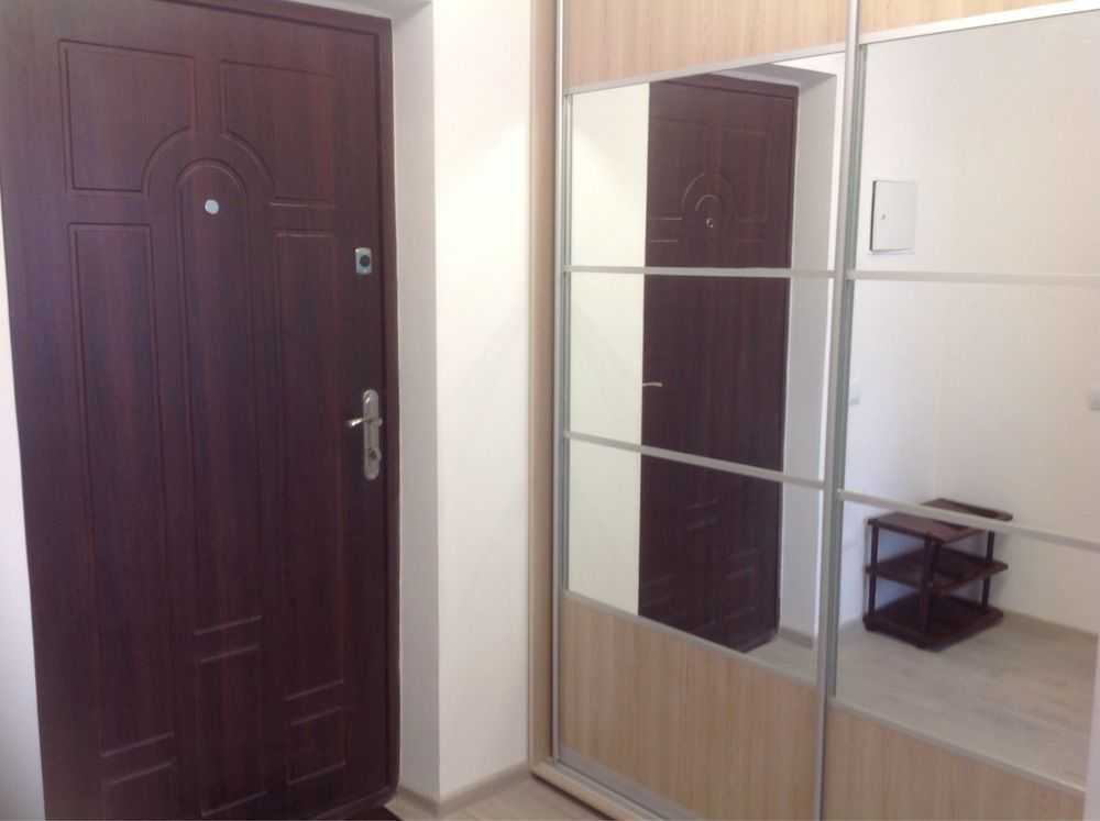 Продаж 1-кімнатної квартири 42 м², Доківська вул., 10 К1