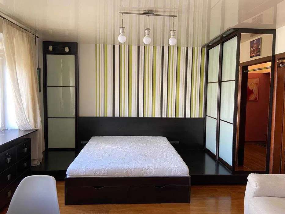 Продаж 2-кімнатної квартири 53 м², Маршала Малиновського вул., 25