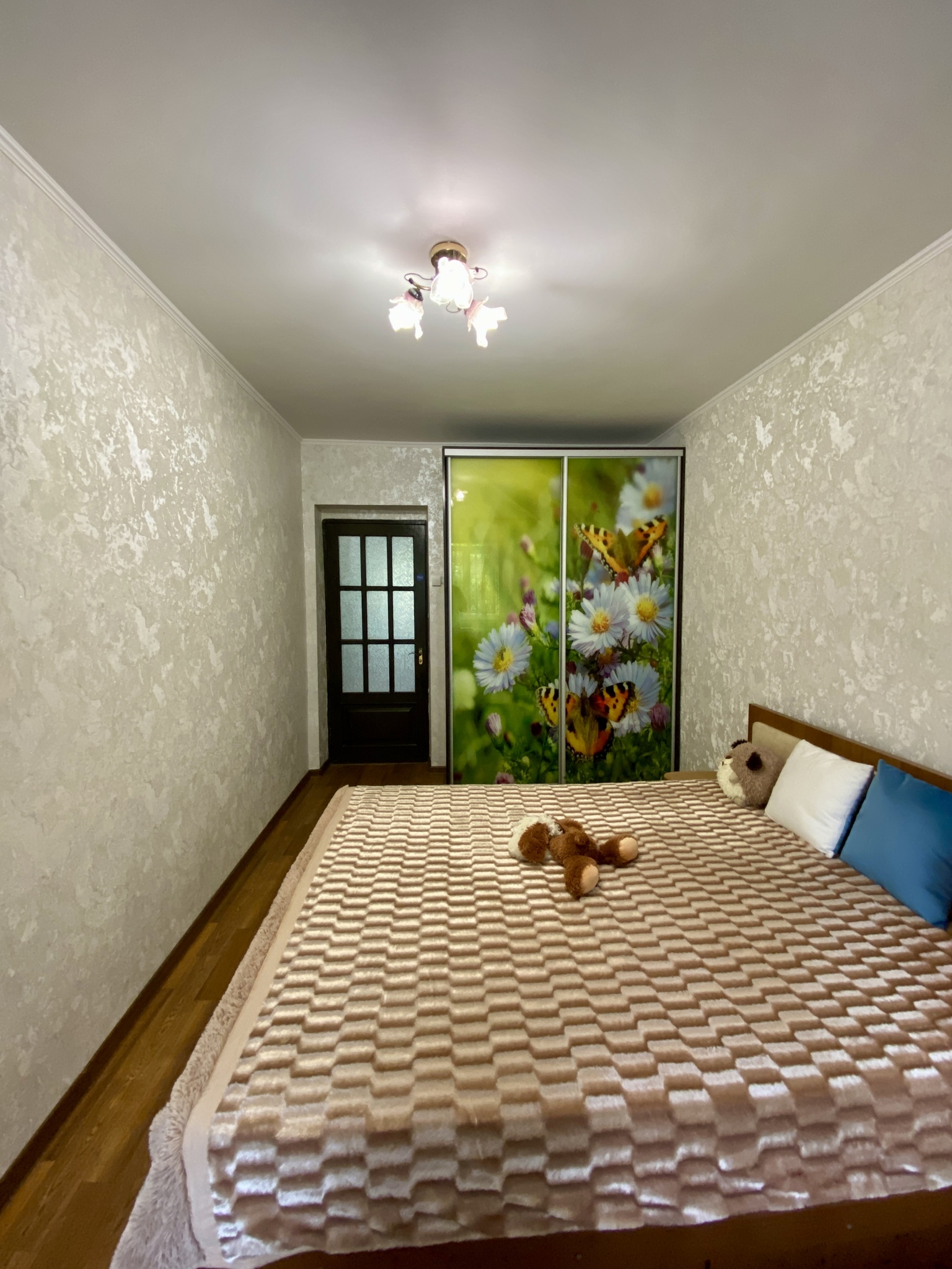 Продажа 4-комнатной квартиры 77 м², Глинки ул., 3
