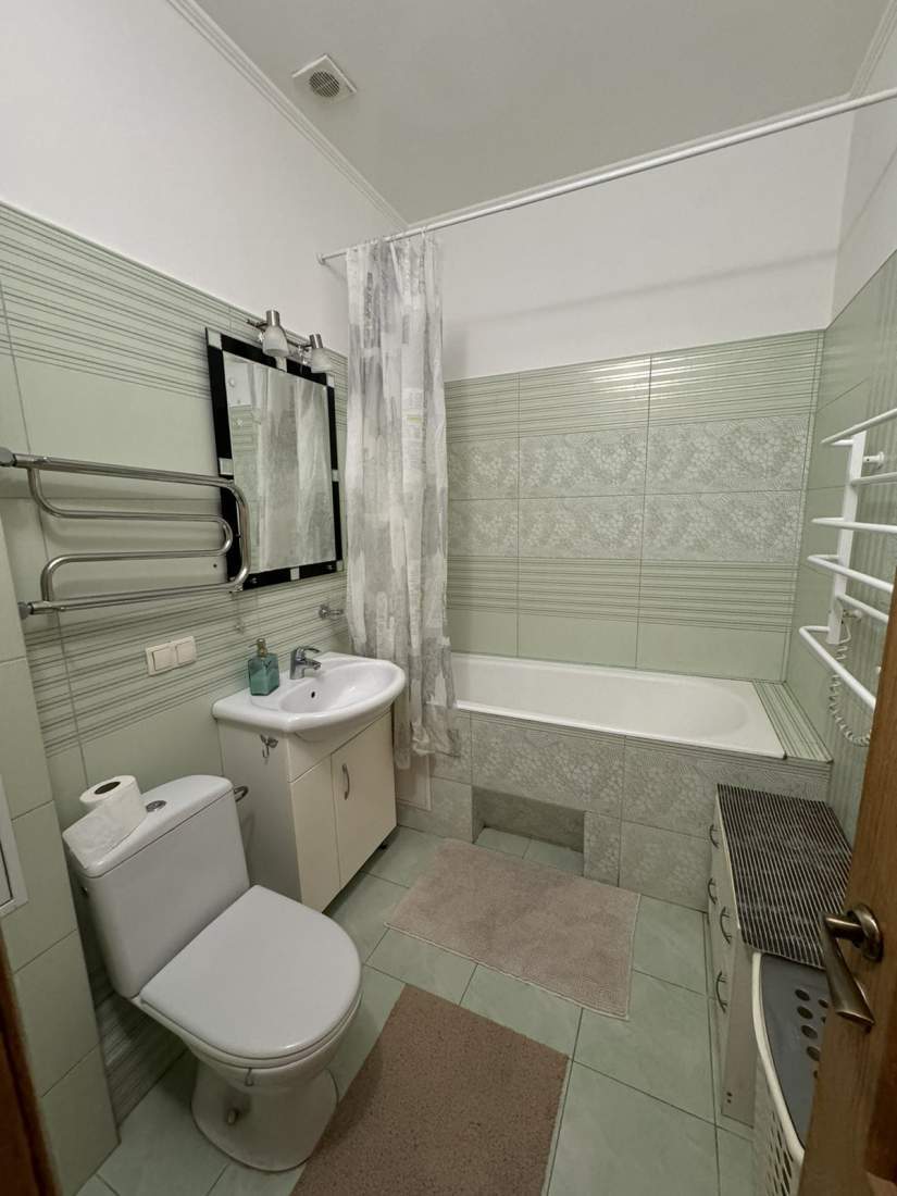 Аренда 1-комнатной квартиры 47 м², Александра Довженко ул., 2