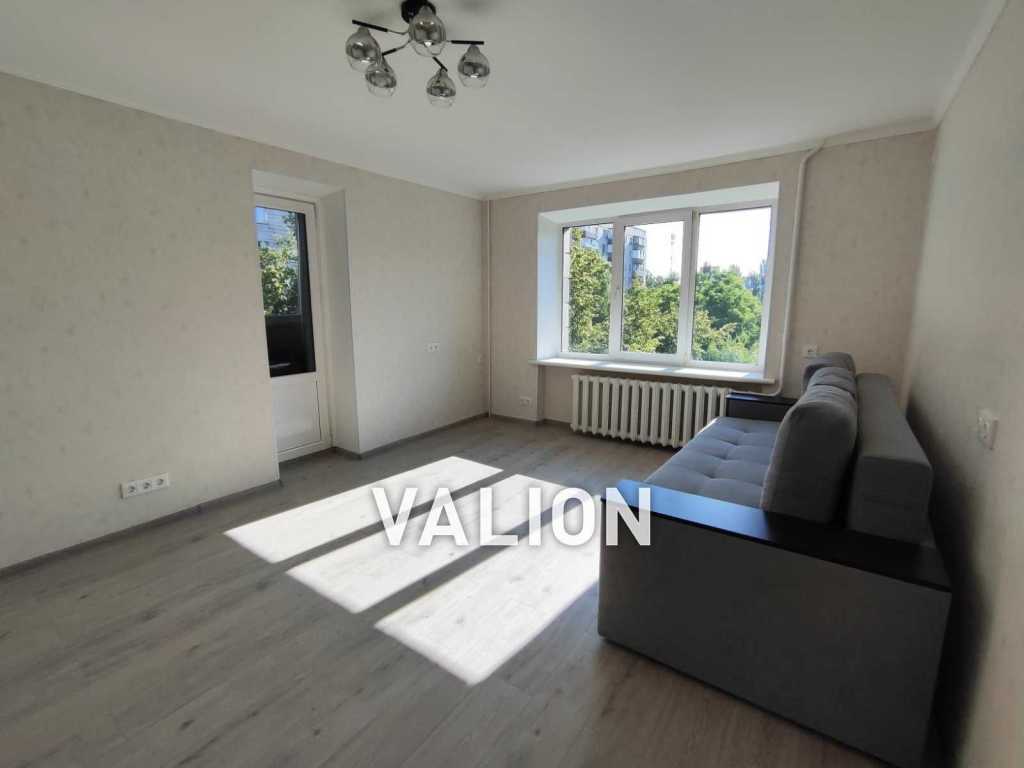 Продаж 3-кімнатної квартири 62.7 м², Академіка Вернадського бул., 83