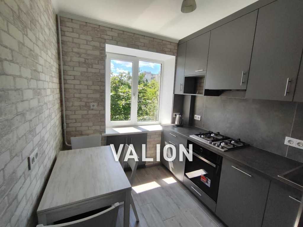 Продаж 3-кімнатної квартири 62.7 м², Академіка Вернадського бул., 83