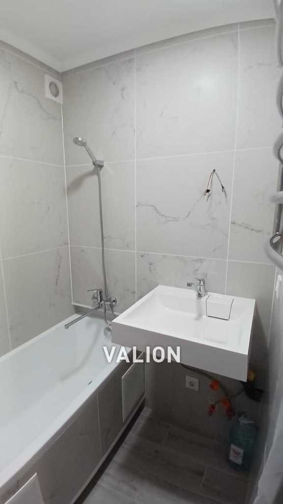 Продаж 3-кімнатної квартири 62.7 м², Академіка Вернадського бул., 83