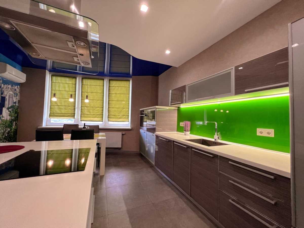 Аренда 3-комнатной квартиры 120 м², Валерия Лобановского просп., 150