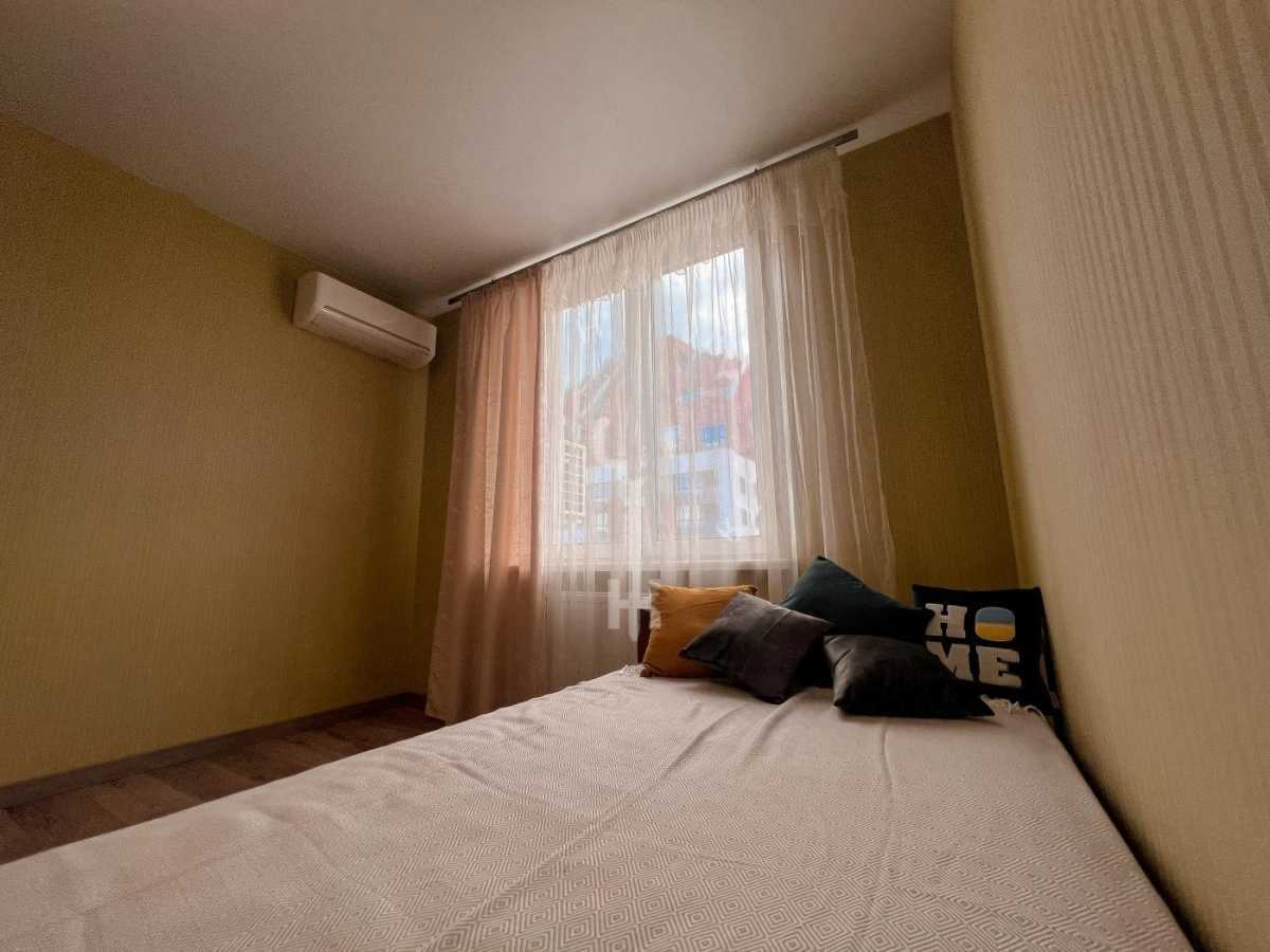 Аренда 3-комнатной квартиры 120 м², Валерия Лобановского просп., 150