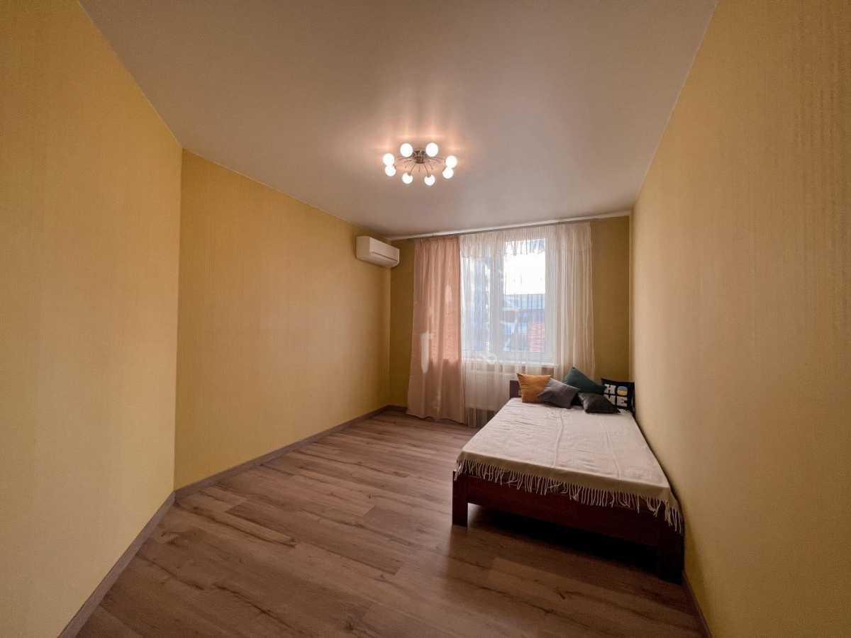 Аренда 3-комнатной квартиры 120 м², Валерия Лобановского просп., 150