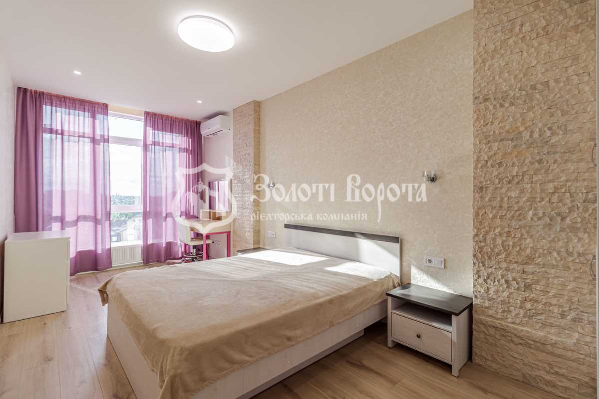 Продаж 2-кімнатної квартири 68 м², Боголюбова вул., 9А, 9Б