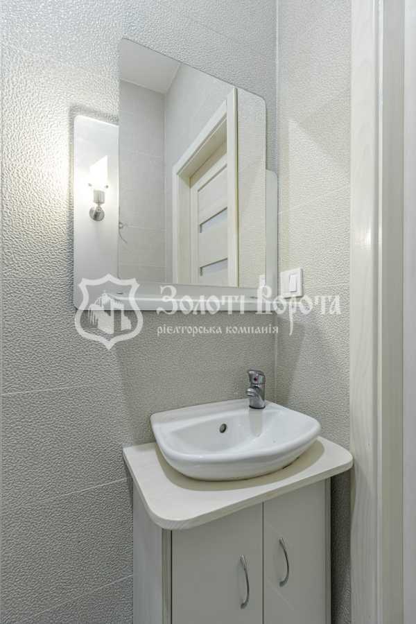 Продаж 2-кімнатної квартири 68 м², Боголюбова вул., 9А, 9Б