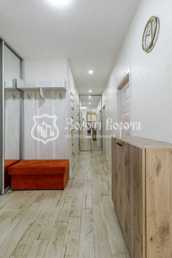 Продаж 2-кімнатної квартири 68 м², Боголюбова вул., 9А, 9Б